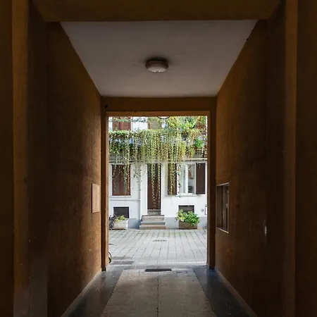 Prestige Apartment - Vicino Metro E Treno Milan Exterior photo